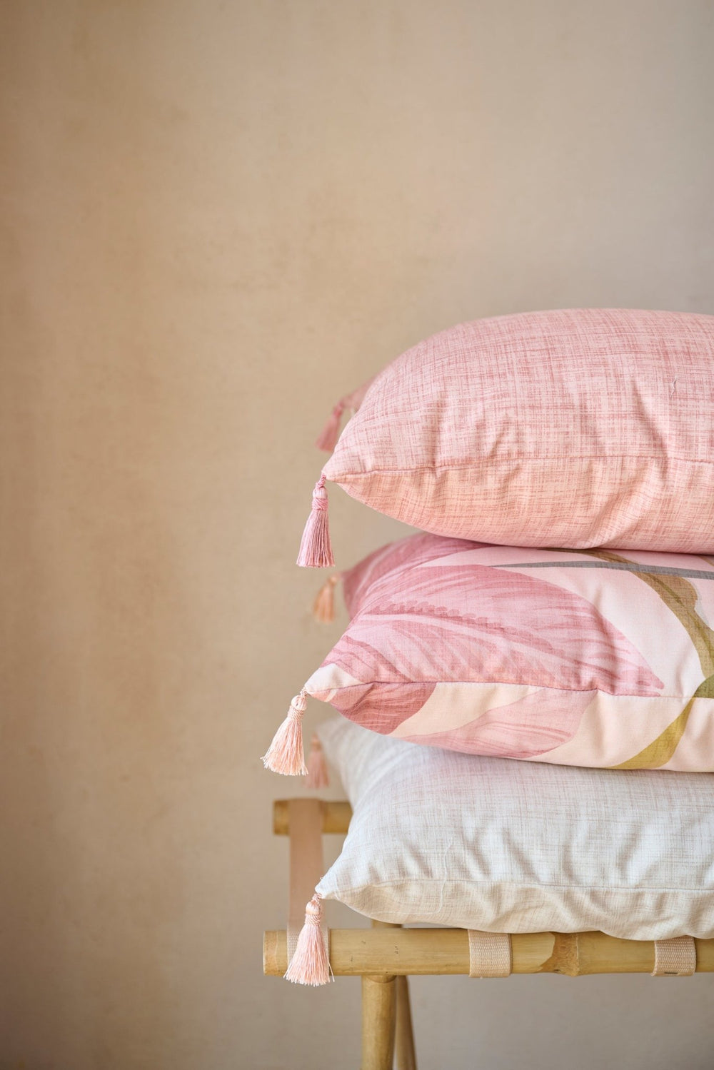 Funda cojín Lino con borlas - sokios-FUNDA COJIN200618S5455