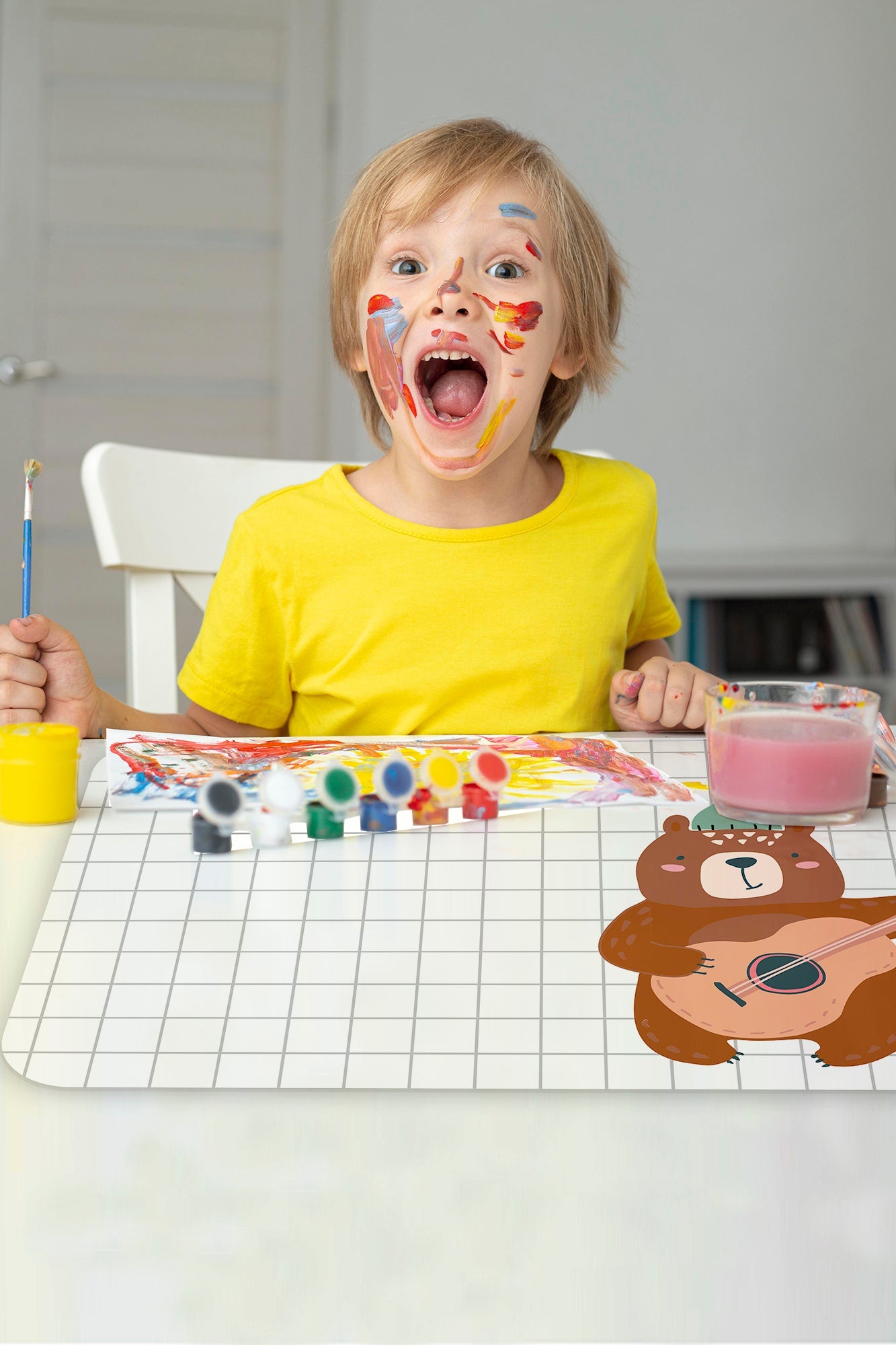 Cojín infantil cuadrado (con relleno) con estampado de bosque